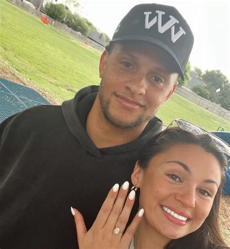 terrel bernard girlfriend|Bills LB Terrel Bernard Gets Engaged to High School。